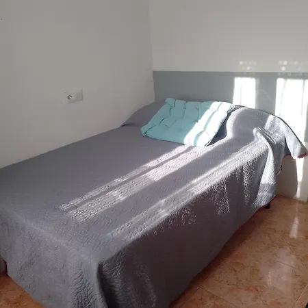 Pension El Alamo * Αβιλές